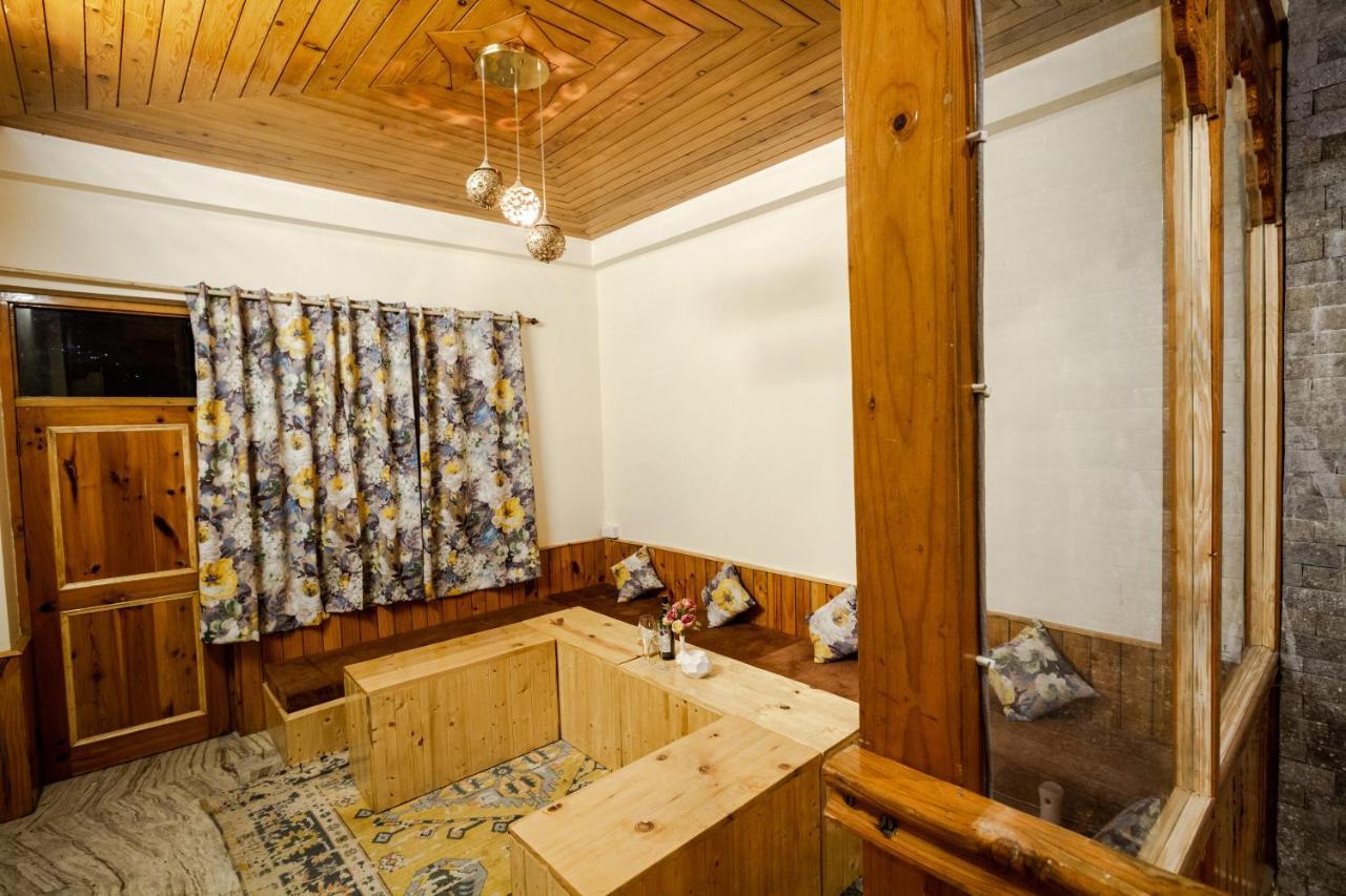 Tales N Trails Hotel Vashist ภายนอก รูปภาพ