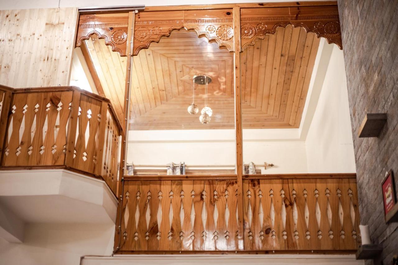 Tales N Trails Hotel Vashist ภายนอก รูปภาพ